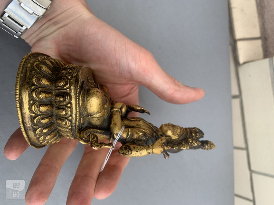 A gilt-bronze of a four-armed Bodhisattva - 图7